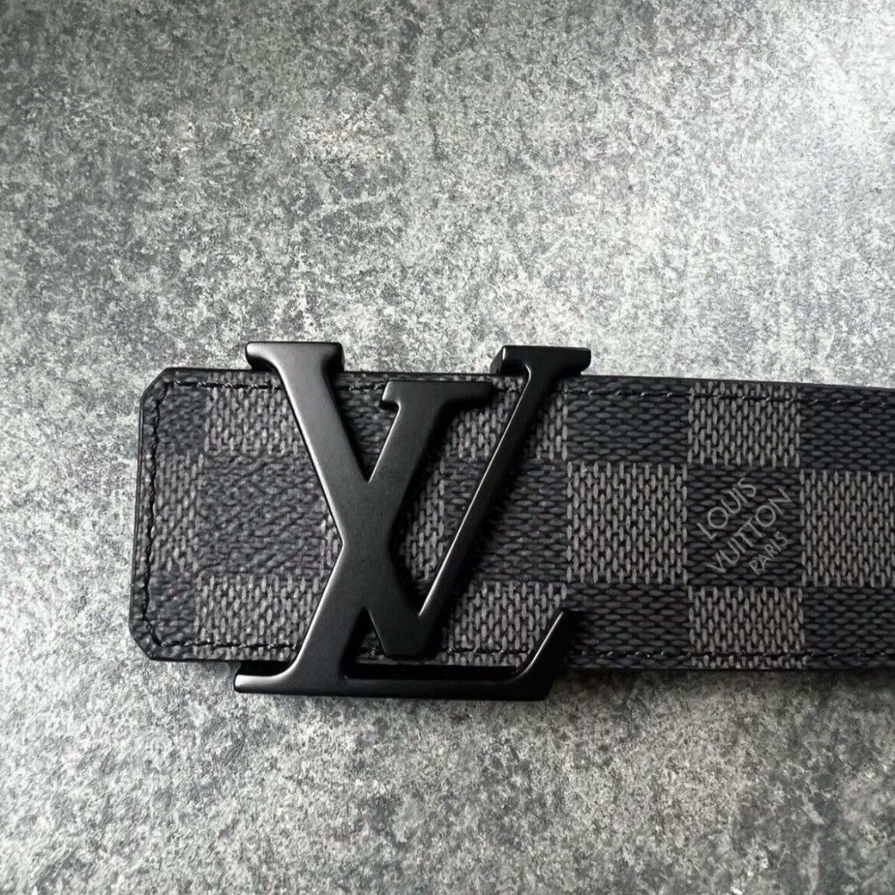 louis vuittons men belt Authentic Black Damier - Picture 2 of 5
